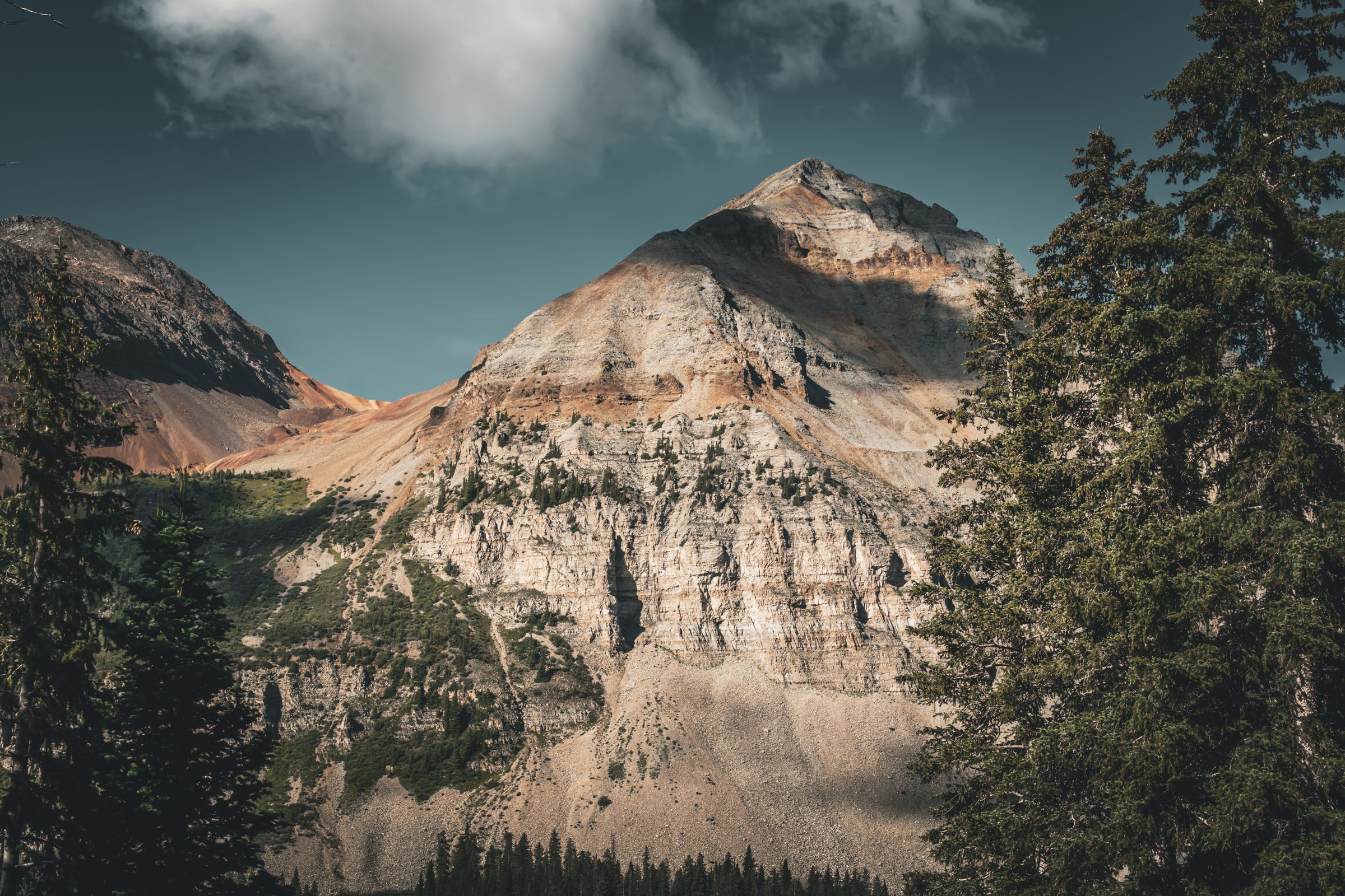 Mountain High Contrast